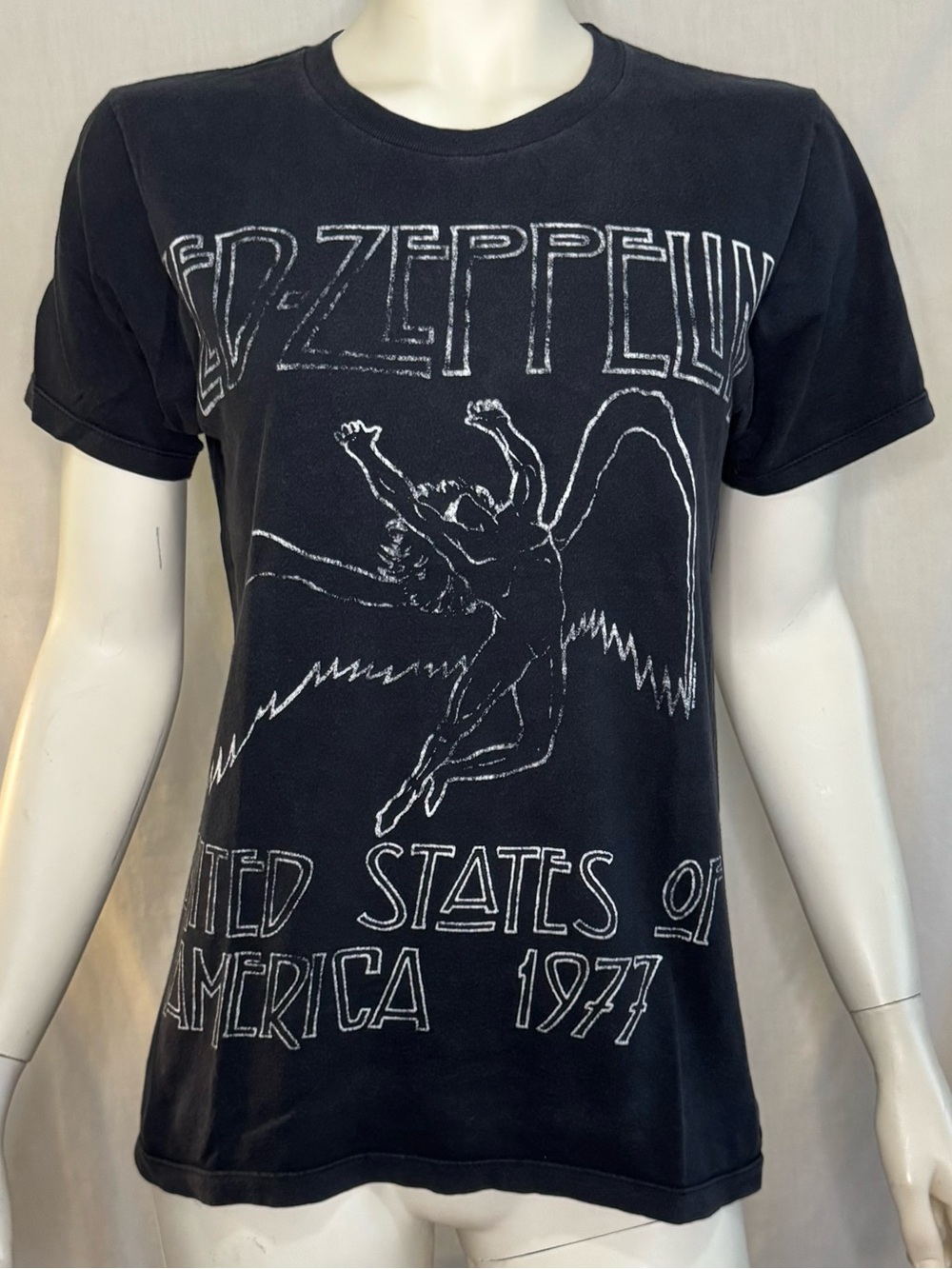 Led Zeppelin United States of America 1977 logo size small